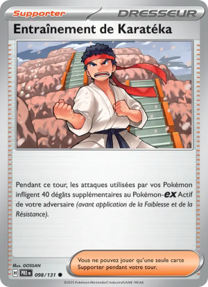 Carte Pokémon Entraînement de Karatéka 098/131 – Évolutions Prismatiques